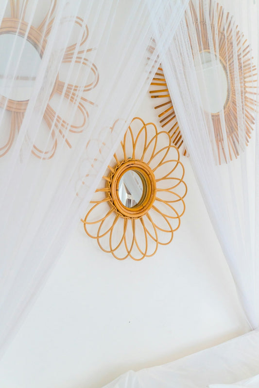 A Visual Guide to Choosing Abstract Oil Paintings for Hotel Decoration - Oil Painting Haven